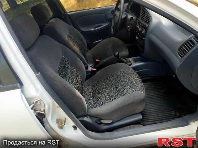 Белый ЗАЗ Ланос, объемом двигателя 1.5 л и пробегом 163 тыс. км за 1750 $, фото 6 на Automoto.ua