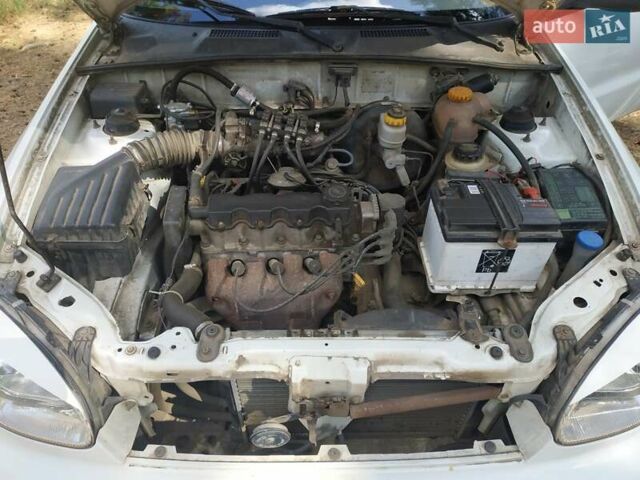 Белый ЗАЗ Ланос, объемом двигателя 1.5 л и пробегом 163 тыс. км за 1750 $, фото 19 на Automoto.ua