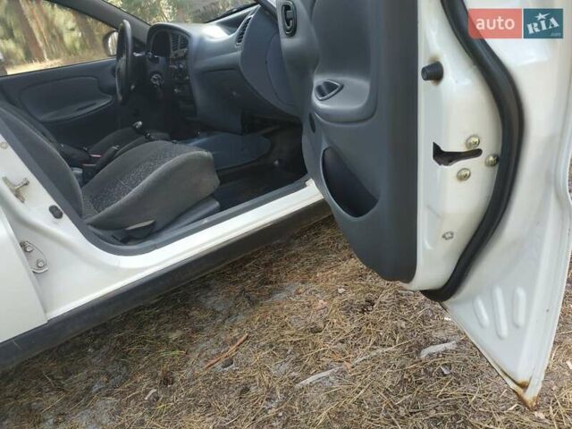 Белый ЗАЗ Ланос, объемом двигателя 1.5 л и пробегом 163 тыс. км за 1750 $, фото 17 на Automoto.ua