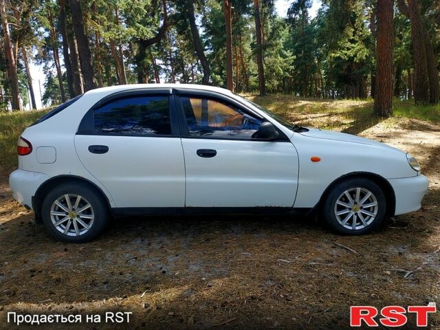Белый ЗАЗ Ланос, объемом двигателя 1.5 л и пробегом 163 тыс. км за 1750 $, фото 1 на Automoto.ua