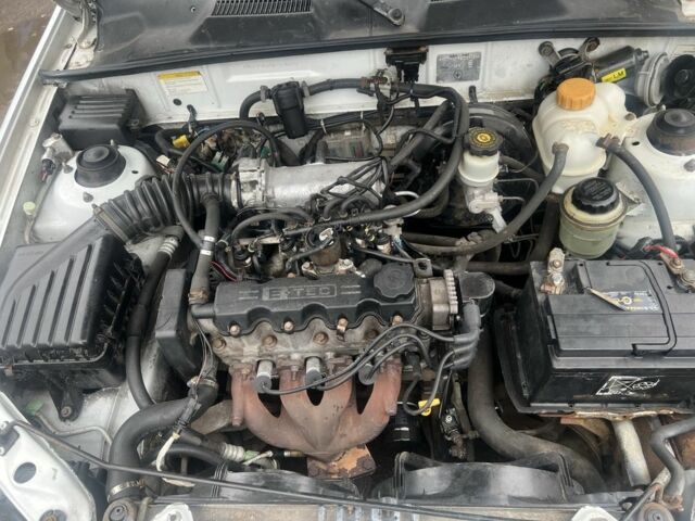 Белый ЗАЗ Ланос, объемом двигателя 1.5 л и пробегом 150 тыс. км за 1500 $, фото 4 на Automoto.ua