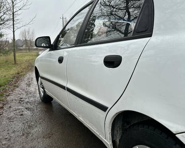 Білий ЗАЗ Ланос, об'ємом двигуна 1.5 л та пробігом 280 тис. км за 2300 $, фото 8 на Automoto.ua