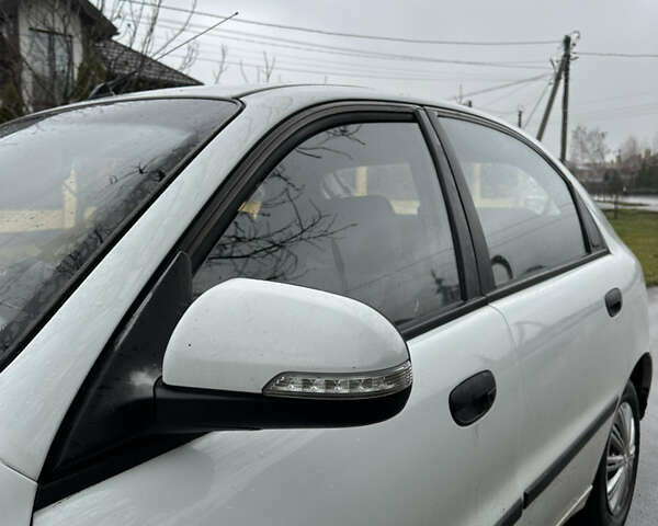 Білий ЗАЗ Ланос, об'ємом двигуна 1.5 л та пробігом 280 тис. км за 2300 $, фото 5 на Automoto.ua