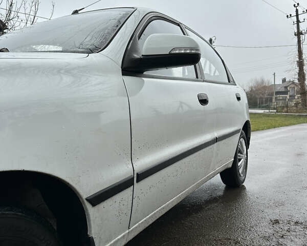 Білий ЗАЗ Ланос, об'ємом двигуна 1.5 л та пробігом 280 тис. км за 2300 $, фото 3 на Automoto.ua