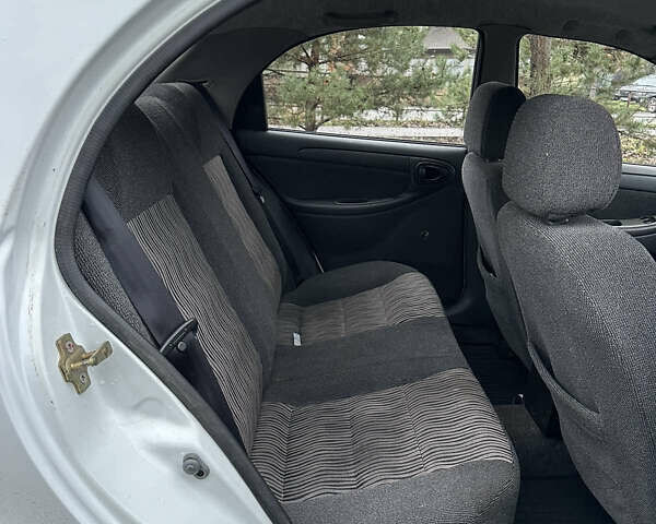 Белый ЗАЗ Ланос, объемом двигателя 1.5 л и пробегом 280 тыс. км за 2850 $, фото 22 на Automoto.ua