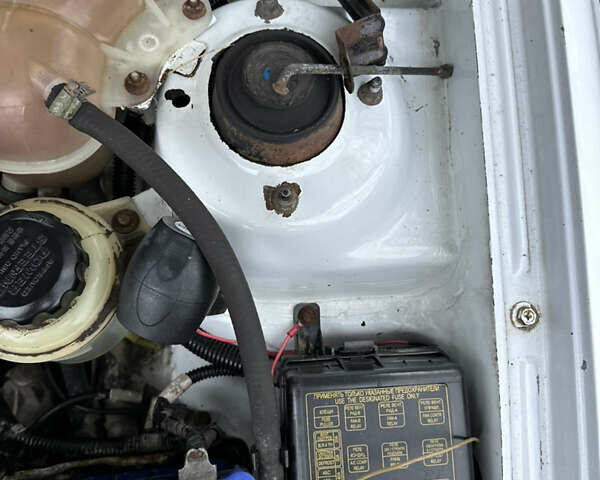 Білий ЗАЗ Ланос, об'ємом двигуна 1.5 л та пробігом 280 тис. км за 2300 $, фото 32 на Automoto.ua