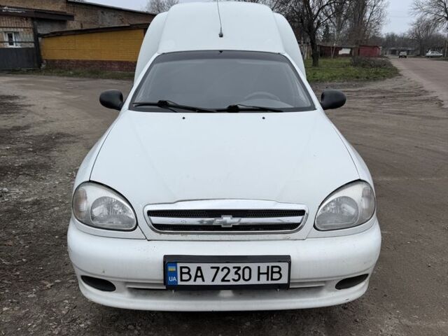 Білий ЗАЗ Ланос, об'ємом двигуна 1.5 л та пробігом 360 тис. км за 2200 $, фото 1 на Automoto.ua