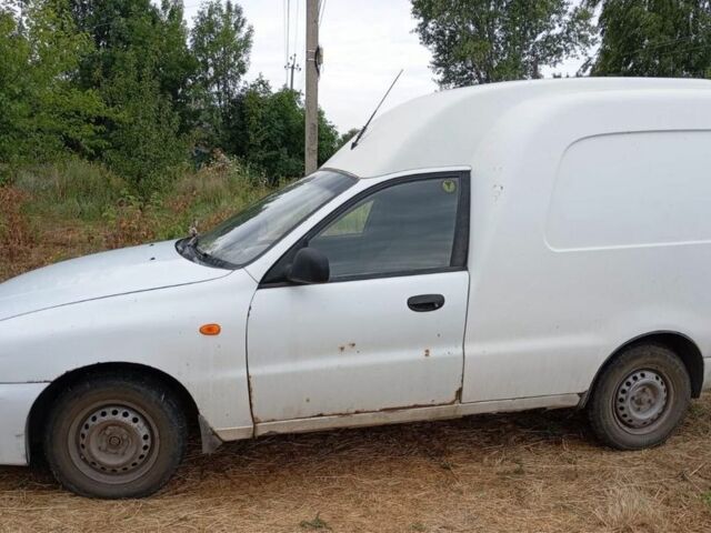 Білий ЗАЗ Ланос, об'ємом двигуна 1.5 л та пробігом 240 тис. км за 1600 $, фото 3 на Automoto.ua