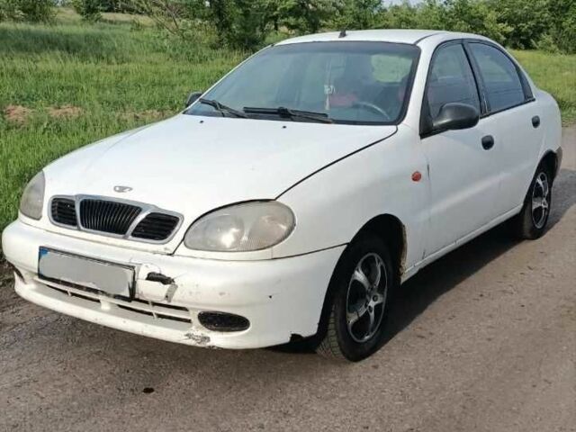 ЗАЗ Ланос 2004 в Александровке на Automoto.ua Белый ЗАЗ Ланос, объемом двигателя 1.5 л и пробегом 175 тыс. км за 1198 $, фото 1 на Automoto.ua