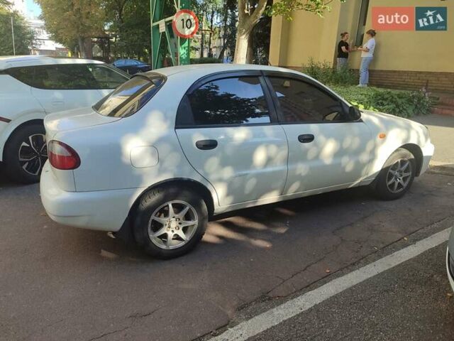 Білий ЗАЗ Ланос, об'ємом двигуна 1.5 л та пробігом 290 тис. км за 2000 $, фото 3 на Automoto.ua