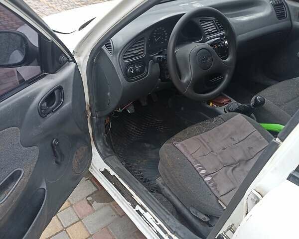 Белый ЗАЗ Ланос, объемом двигателя 1.39 л и пробегом 193 тыс. км за 1186 $, фото 5 на Automoto.ua