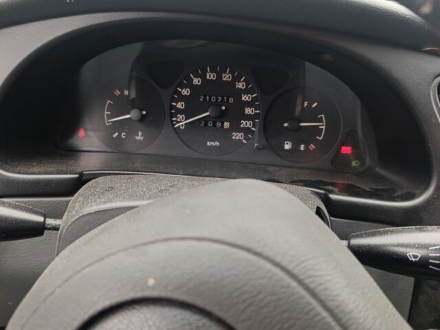 Білий ЗАЗ Ланос, об'ємом двигуна 0 л та пробігом 210 тис. км за 2200 $, фото 3 на Automoto.ua