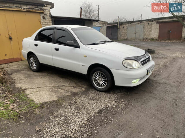 Білий ЗАЗ Ланос, об'ємом двигуна 1.5 л та пробігом 259 тис. км за 2400 $, фото 2 на Automoto.ua