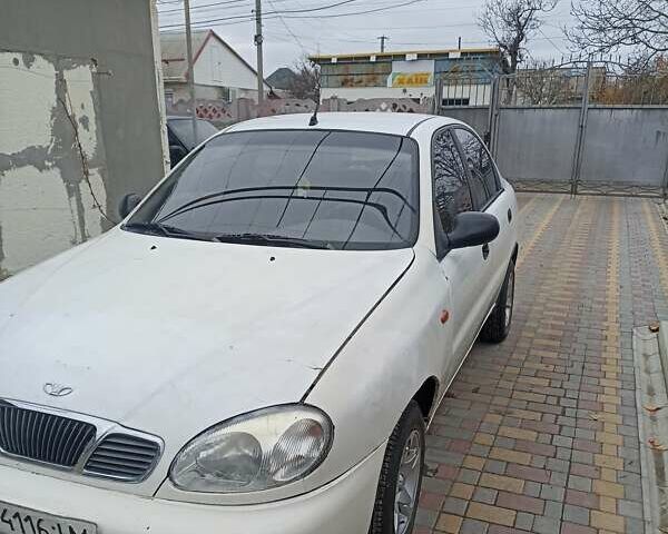 Белый ЗАЗ Ланос, объемом двигателя 1.39 л и пробегом 193 тыс. км за 1186 $, фото 4 на Automoto.ua