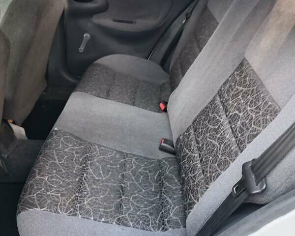 Белый ЗАЗ Ланос, объемом двигателя 1.6 л и пробегом 199 тыс. км за 2600 $, фото 4 на Automoto.ua