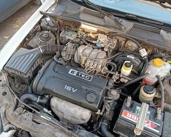 Белый ЗАЗ Ланос, объемом двигателя 1.6 л и пробегом 199 тыс. км за 2600 $, фото 6 на Automoto.ua