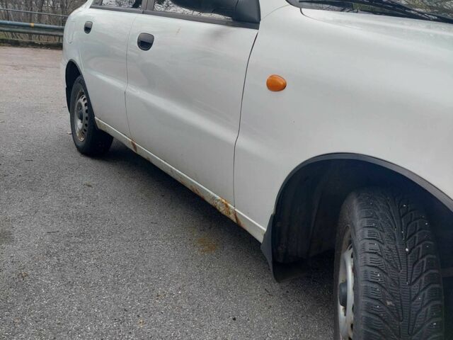 Білий ЗАЗ Ланос, об'ємом двигуна 0 л та пробігом 126 тис. км за 200 $, фото 1 на Automoto.ua