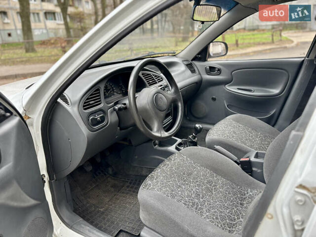 Білий ЗАЗ Ланос, об'ємом двигуна 1.5 л та пробігом 272 тис. км за 1450 $, фото 2 на Automoto.ua