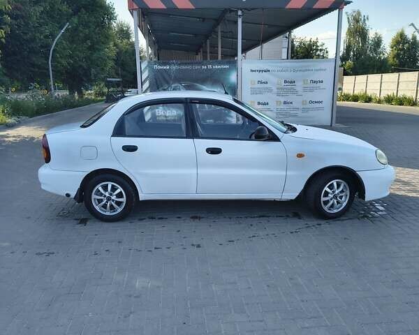 Білий ЗАЗ Ланос, об'ємом двигуна 1.5 л та пробігом 218 тис. км за 2500 $, фото 2 на Automoto.ua