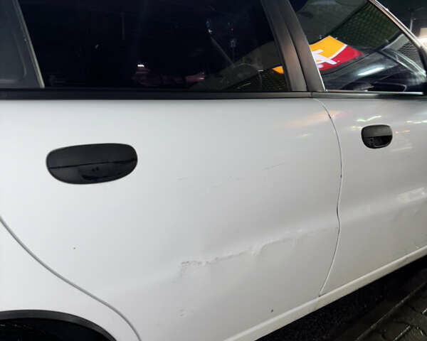 Белый ЗАЗ Ланос, объемом двигателя 1.5 л и пробегом 255 тыс. км за 1950 $, фото 2 на Automoto.ua