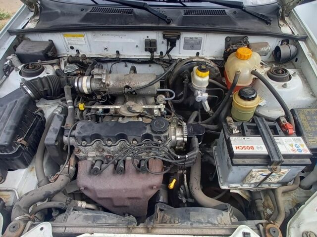 Белый ЗАЗ Ланос, объемом двигателя 1.5 л и пробегом 91 тыс. км за 3200 $, фото 8 на Automoto.ua