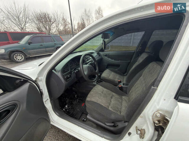 Білий ЗАЗ Ланос, об'ємом двигуна 1.5 л та пробігом 180 тис. км за 1650 $, фото 11 на Automoto.ua