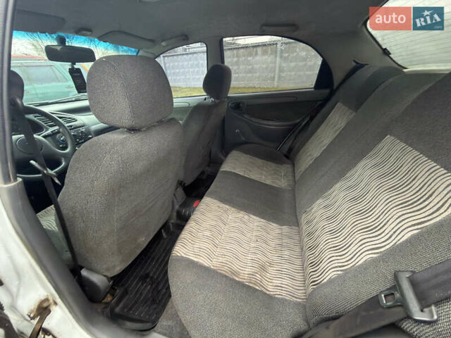 Білий ЗАЗ Ланос, об'ємом двигуна 1.5 л та пробігом 180 тис. км за 1650 $, фото 13 на Automoto.ua