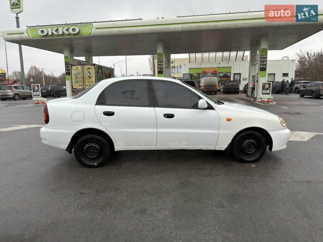 Білий ЗАЗ Ланос, об'ємом двигуна 1.5 л та пробігом 180 тис. км за 1650 $, фото 4 на Automoto.ua