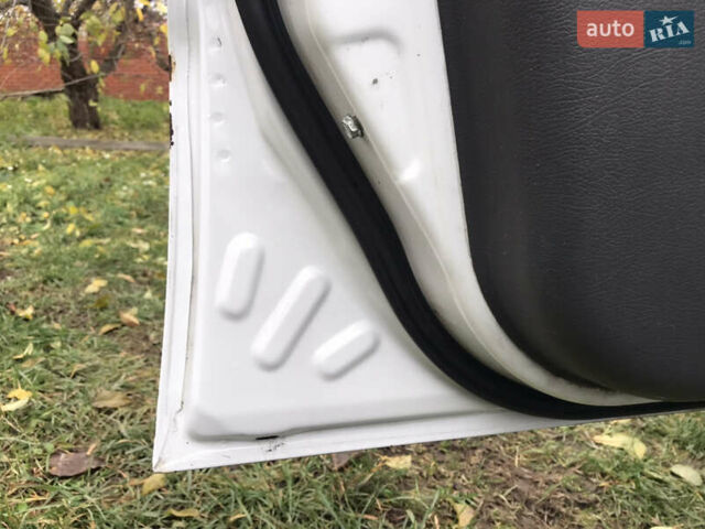 Белый ЗАЗ Ланос, объемом двигателя 1.5 л и пробегом 150 тыс. км за 1750 $, фото 16 на Automoto.ua