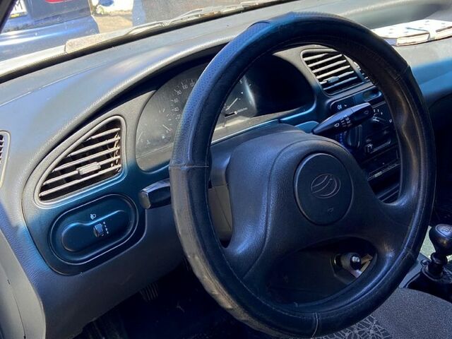 Білий ЗАЗ Ланос, об'ємом двигуна 1.5 л та пробігом 222 тис. км за 1100 $, фото 3 на Automoto.ua