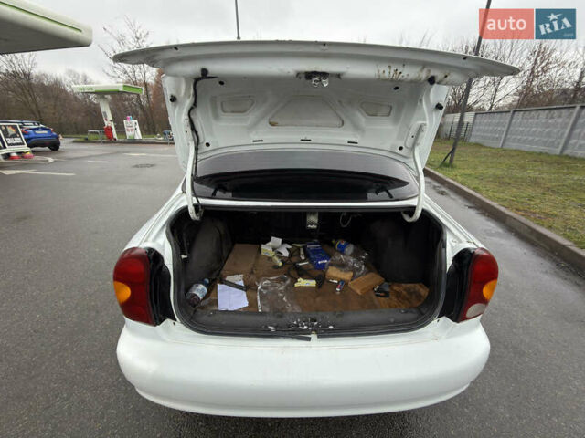Білий ЗАЗ Ланос, об'ємом двигуна 1.5 л та пробігом 180 тис. км за 1650 $, фото 16 на Automoto.ua
