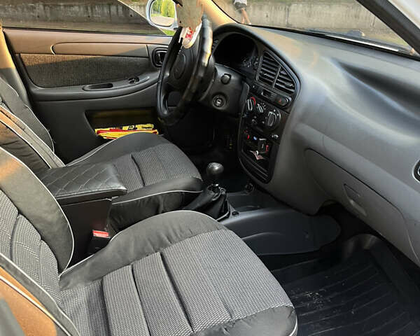 Білий ЗАЗ Ланос, об'ємом двигуна 1.5 л та пробігом 153 тис. км за 3100 $, фото 9 на Automoto.ua