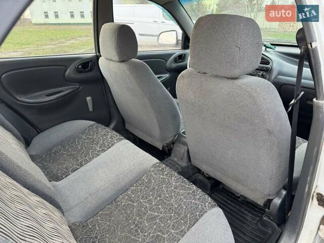 Белый ЗАЗ Ланос, объемом двигателя 1.5 л и пробегом 280 тыс. км за 2000 $, фото 13 на Automoto.ua