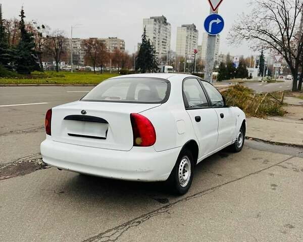 Белый ЗАЗ Ланос, объемом двигателя 1.4 л и пробегом 105 тыс. км за 1999 $, фото 13 на Automoto.ua