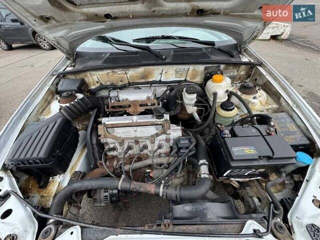 Белый ЗАЗ Ланос, объемом двигателя 1.4 л и пробегом 105 тыс. км за 1999 $, фото 10 на Automoto.ua