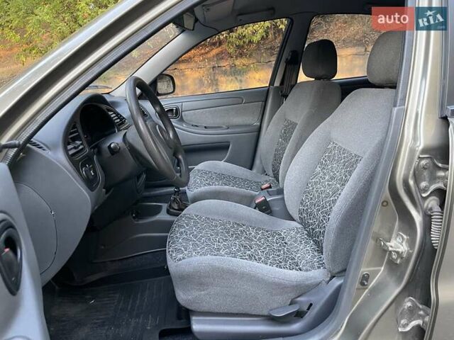 Бежевий ЗАЗ Ланос, об'ємом двигуна 1.5 л та пробігом 137 тис. км за 3700 $, фото 8 на Automoto.ua