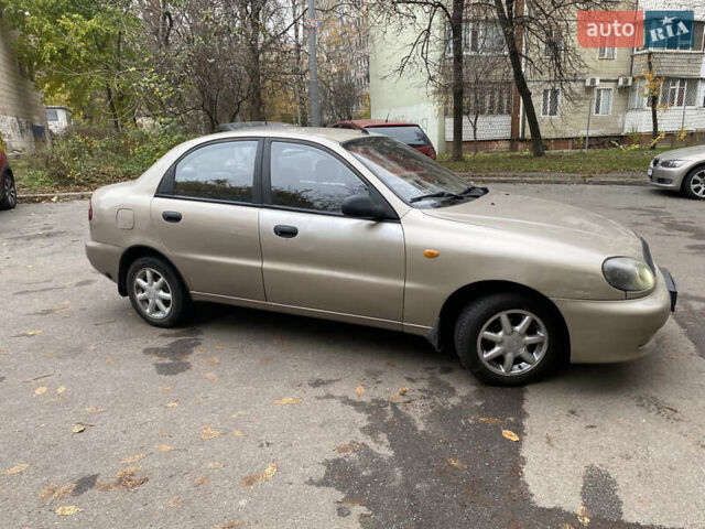 Бежевий ЗАЗ Ланос, об'ємом двигуна 1.39 л та пробігом 73 тис. км за 2000 $, фото 2 на Automoto.ua
