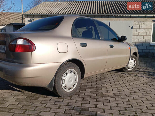 Бежевий ЗАЗ Ланос, об'ємом двигуна 1.39 л та пробігом 225 тис. км за 2600 $, фото 3 на Automoto.ua