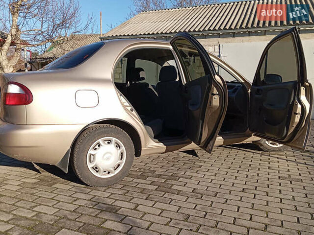 Бежевий ЗАЗ Ланос, об'ємом двигуна 1.39 л та пробігом 225 тис. км за 2600 $, фото 4 на Automoto.ua