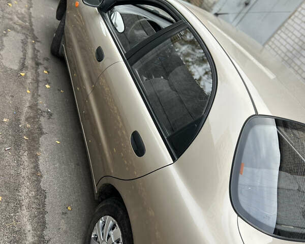 Бежевий ЗАЗ Ланос, об'ємом двигуна 1.4 л та пробігом 130 тис. км за 2360 $, фото 4 на Automoto.ua