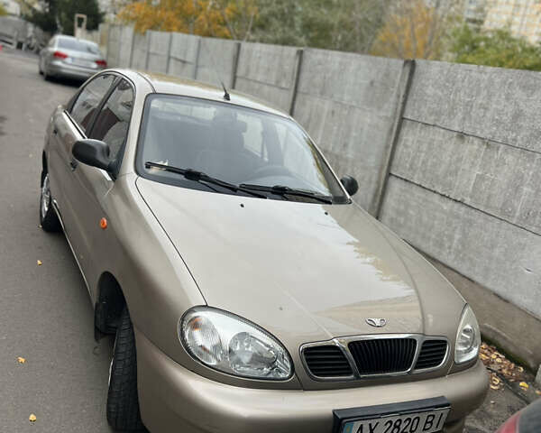 Бежевий ЗАЗ Ланос, об'ємом двигуна 1.4 л та пробігом 130 тис. км за 2360 $, фото 1 на Automoto.ua