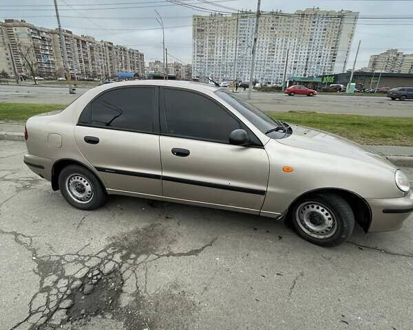 Бежевый ЗАЗ Ланос, объемом двигателя 1.39 л и пробегом 132 тыс. км за 1800 $, фото 1 на Automoto.ua