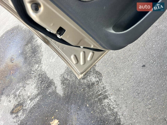 Бежевий ЗАЗ Ланос, об'ємом двигуна 1.4 л та пробігом 130 тис. км за 2360 $, фото 5 на Automoto.ua