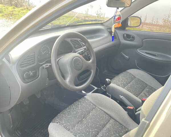 Бежевий ЗАЗ Ланос, об'ємом двигуна 1.39 л та пробігом 91 тис. км за 1700 $, фото 8 на Automoto.ua