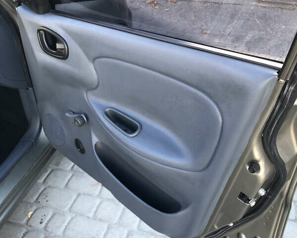 Бежевий ЗАЗ Ланос, об'ємом двигуна 1.5 л та пробігом 205 тис. км за 3100 $, фото 23 на Automoto.ua