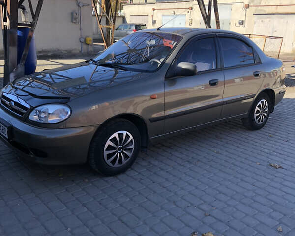 Бежевий ЗАЗ Ланос, об'ємом двигуна 1.5 л та пробігом 205 тис. км за 3100 $, фото 2 на Automoto.ua