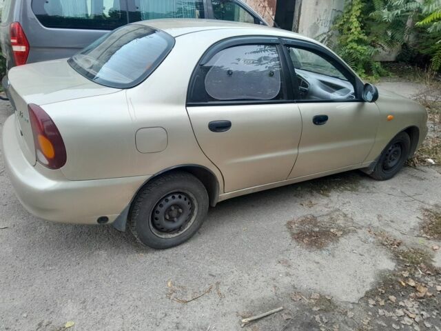 Бежевый ЗАЗ Ланос, объемом двигателя 1.5 л и пробегом 292 тыс. км за 2650 $, фото 5 на Automoto.ua