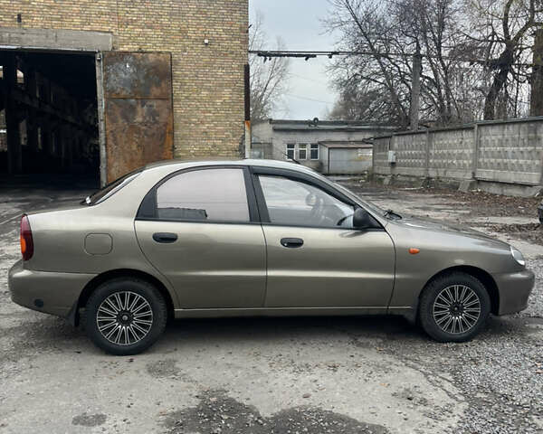 Бежевий ЗАЗ Ланос, об'ємом двигуна 1.5 л та пробігом 178 тис. км за 3000 $, фото 5 на Automoto.ua