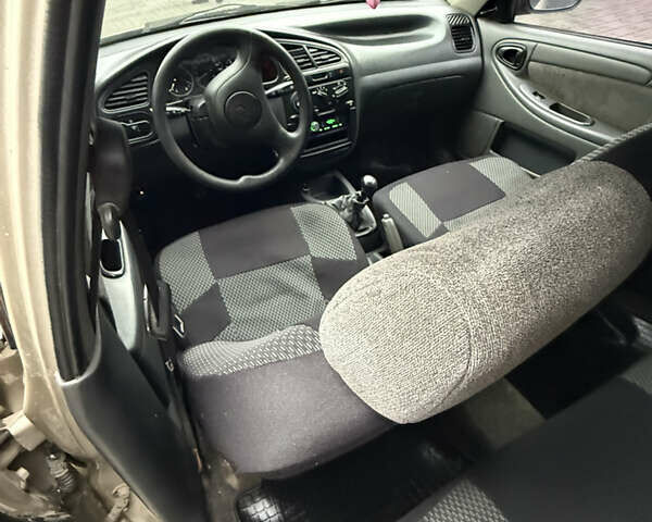 Бежевый ЗАЗ Ланос, объемом двигателя 1.5 л и пробегом 200 тыс. км за 2300 $, фото 6 на Automoto.ua