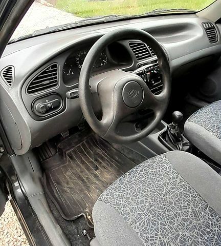 Черный ЗАЗ Ланос, объемом двигателя 1.6 л и пробегом 117 тыс. км за 1850 $, фото 2 на Automoto.ua